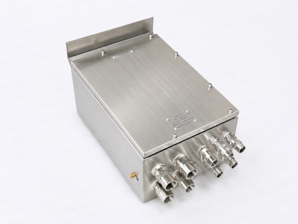 Longdian Manufacturing | 26-LD-C-328 Contract Junction Boxes Completed, Ready for Delivery to Middle East Project Site